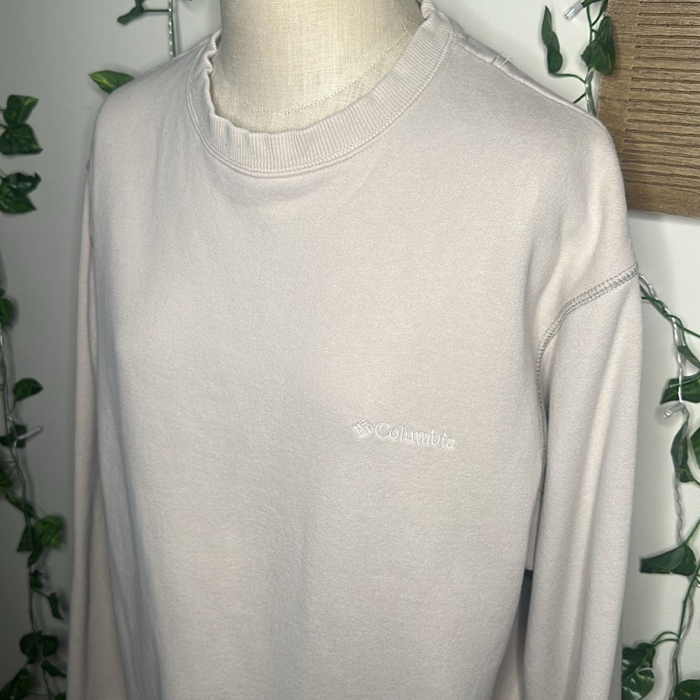 Columbia Cream Colored Men’s Crewneck Pullover Sweatshirt - Picture 2 of 7
